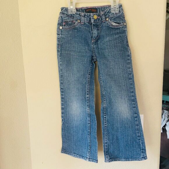 Levi's girls jeans with pink sewing and glitter buttons heart pockets size 5 - Picture 4 of 5